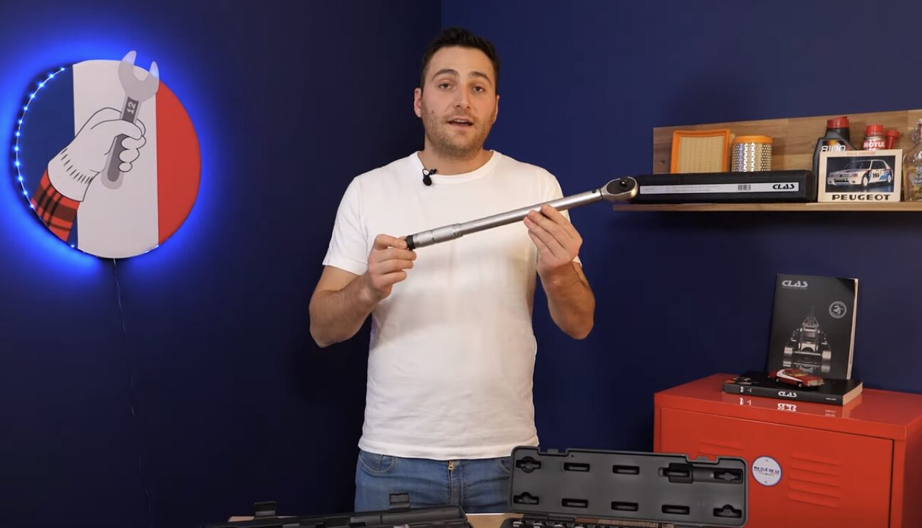 CLE DYNAMOMETRIQUE 1/2" 40-210Nm - CLAS OM 0790BL – Image 2